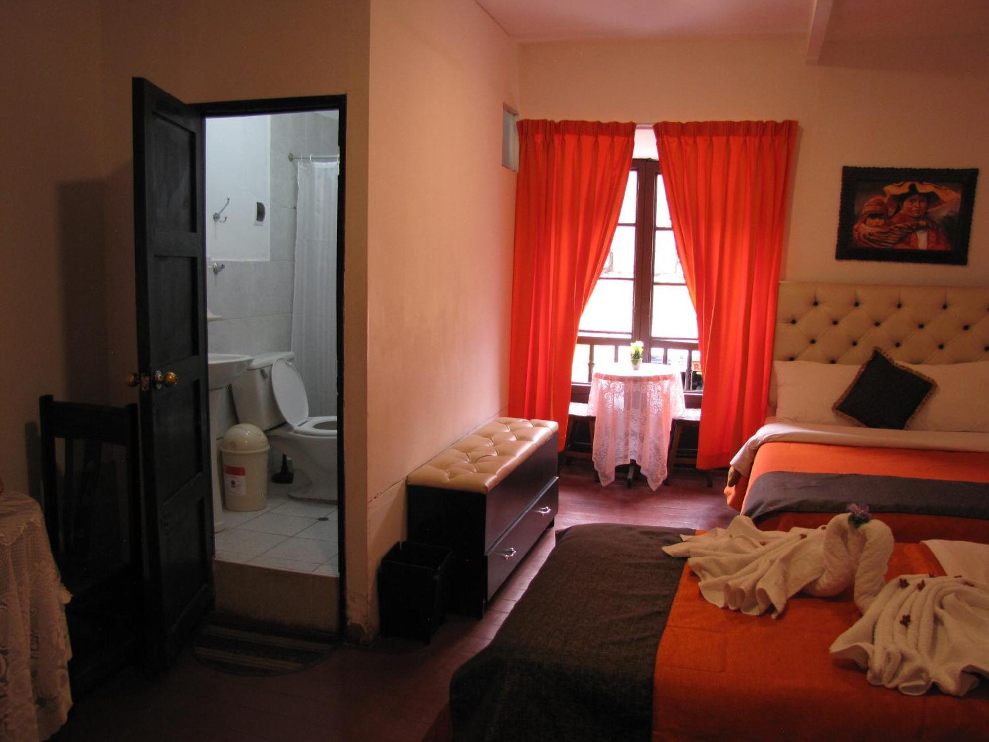 Imperial Golden House Inn Куско Экстерьер фото
